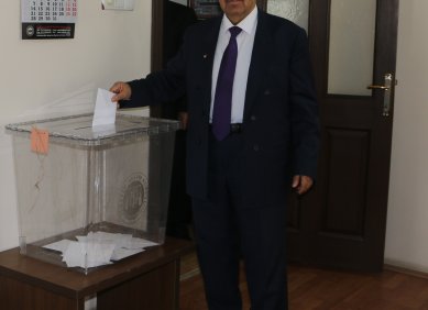 Başkan Veli DEMİR Güven Tazeledi.