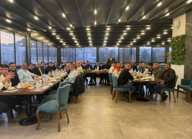 Polatlı bölgesinde faaliyet gösteren besici kardeşlerimizle bir araya gelerek iftar programımızı gerçekleştirdi. 