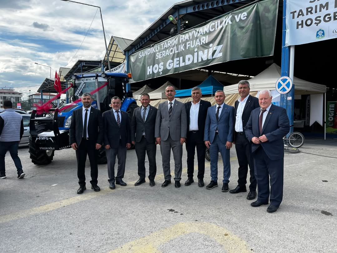 Yönetim Kurulu Başkanımız Murat ŞAN, 28-31 Mayıs 2025 tarihlerinde Afyonkarahisar Sandıklı Fuar Alanı’nda düzenlenen “Sandıklı Tarım, Hayvancılık ve Seracılık Fuarı”na katıldı.