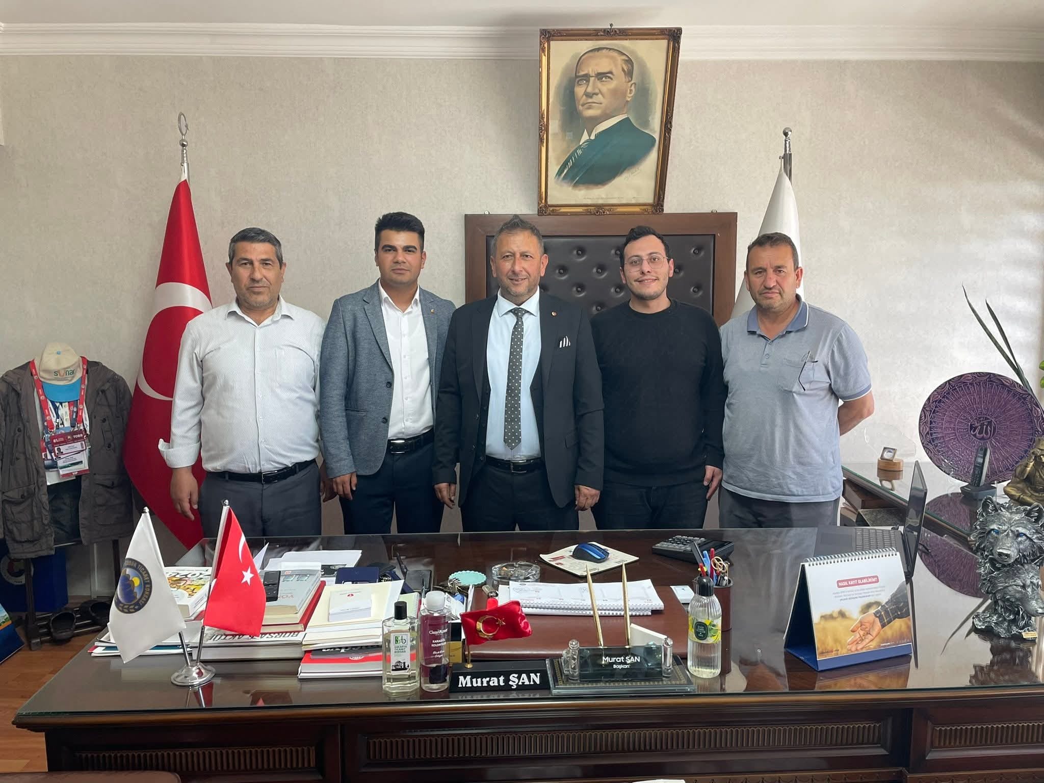 Yönetim Kurulu Başkanımız Murat ŞAN, İlçe Kaymakamlığımızda Kurban Bayramı münasebetiyle gerçekleştirilen bayramlaşma merasimine katıldı.