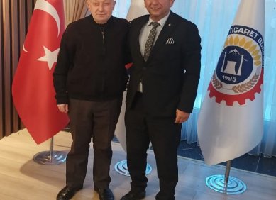 Yönetim Kurulu Başkanımız Murat Şan ve Genel Sekreter İbrahim ÖZDEMİR Kırıkkale Ticaret Borsası Yönetim Kurulu Başkanı Harun SÜMER’i makamında ziyaret etti.